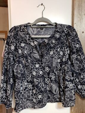 Banana Republic Floral Tie Peplum Puff Sleeve Light Weight Cotton Top Med